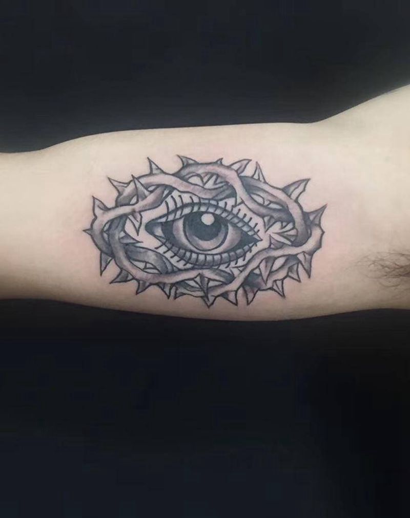 老学校纹身图片_腿部Old School纹身图案