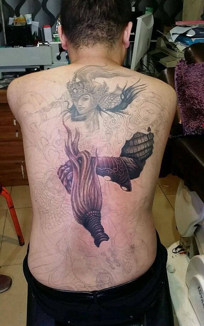 常山赵子龙纹身图片_背部传统人物纹身图案