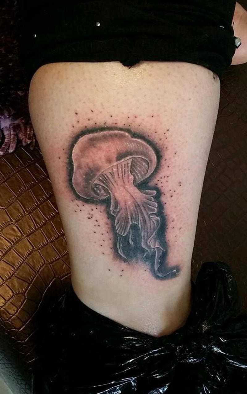 水母纹身图片_肩部胸部背部手臂腿部脚部动物成品纹身图案