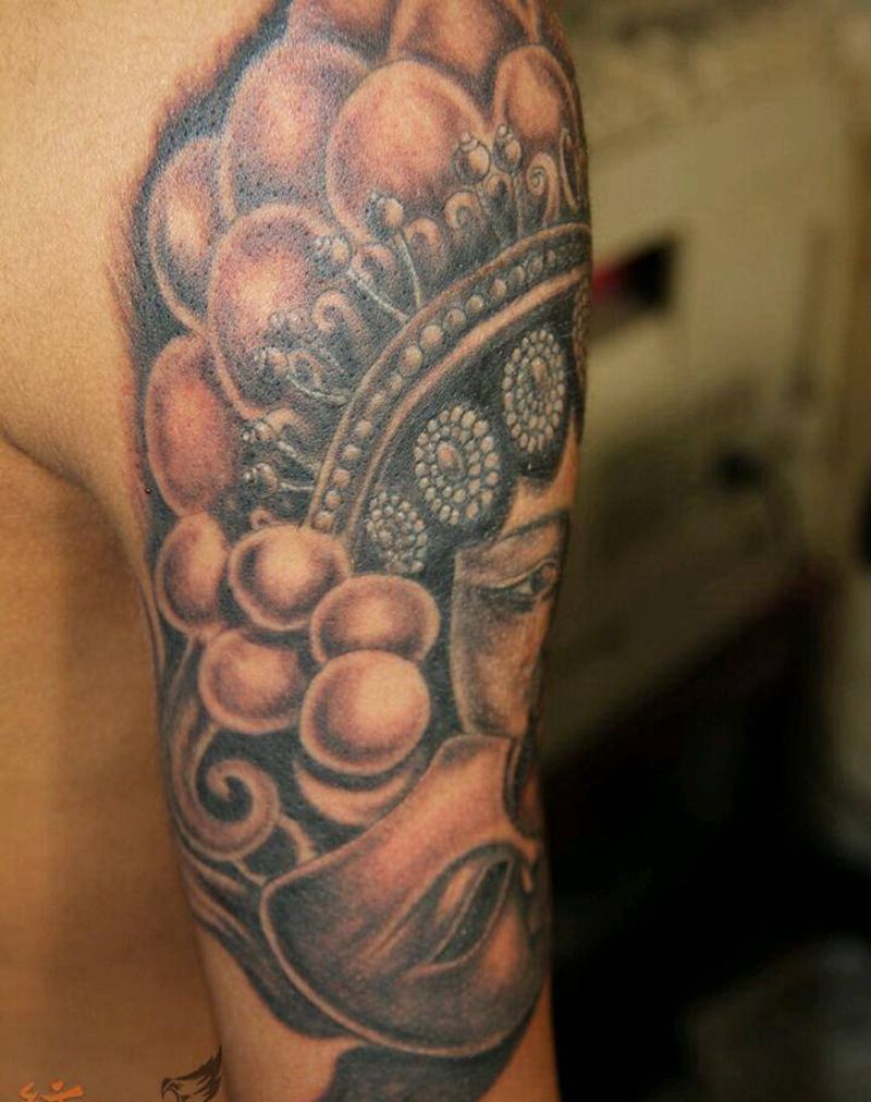 面具后的自我纹身图片_肩部手臂手部传统肖像写实国画人物纹身图案