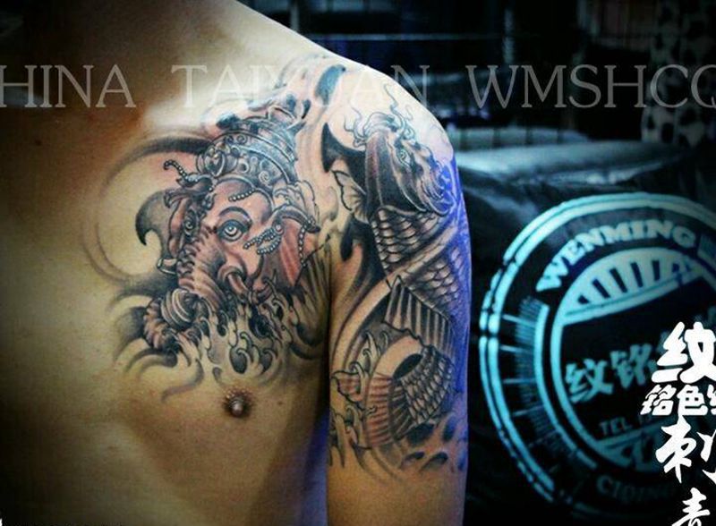 半甲象神！纹身图片