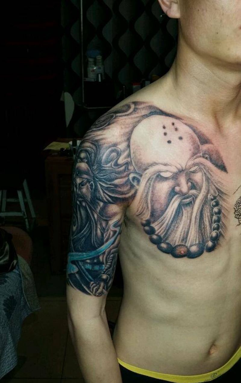 心中有佛半甲纹身图片_肩部胸部手臂传统习俗宗教纹身图案