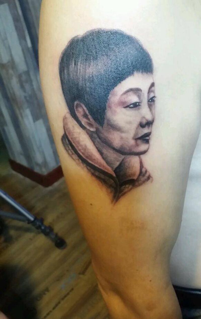 肖像写实纹身图片_肖像人物成品纹身图案