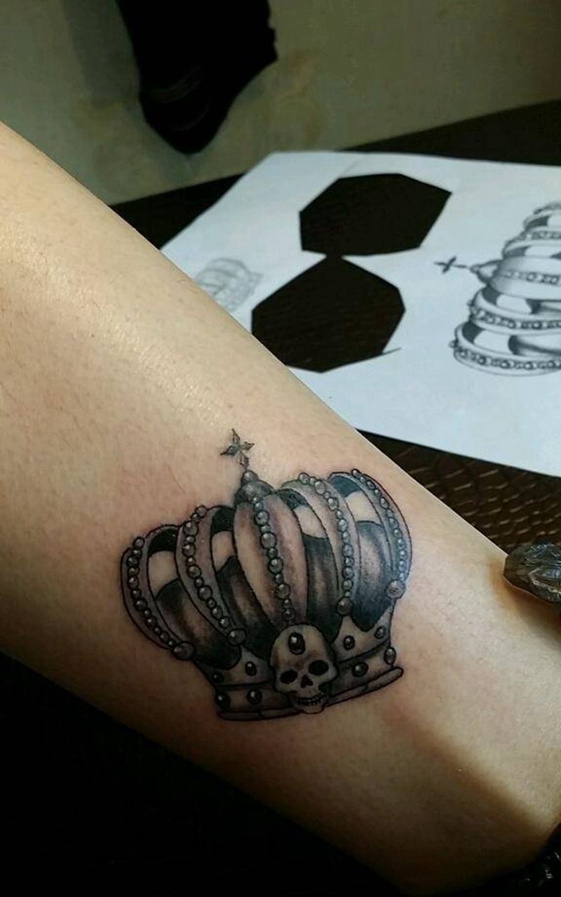 皇冠纹身图片
