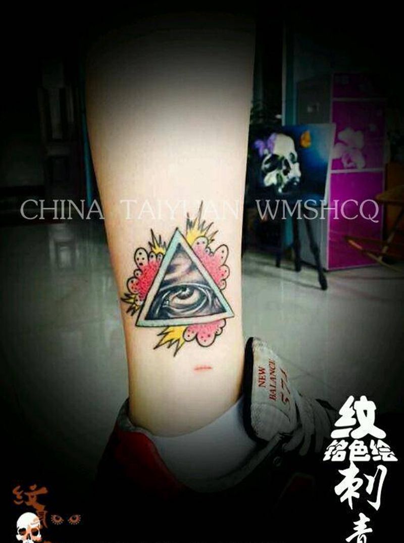 上帝之眼纹身图片_清新纹身图案