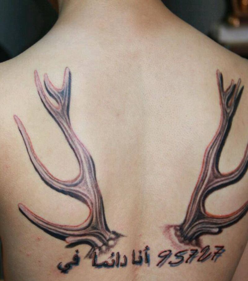 鹿角纹身图片_肩部背部传统清新写实国画字符动物静物原创纹身图案