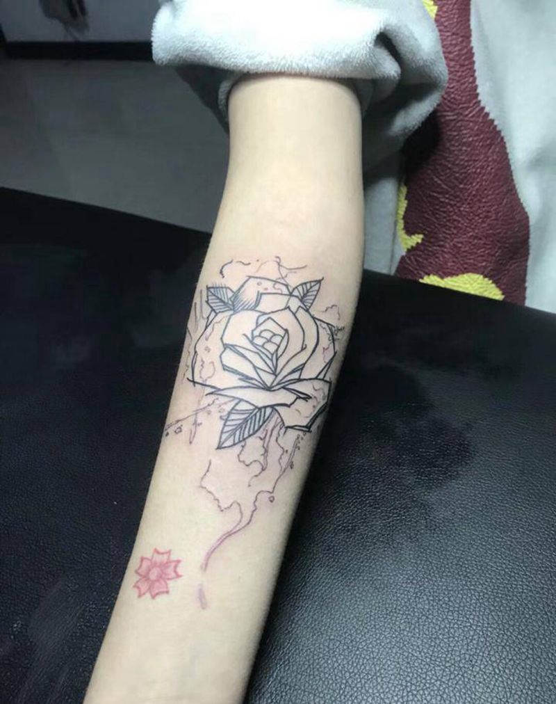 水彩玫瑰纹身图片