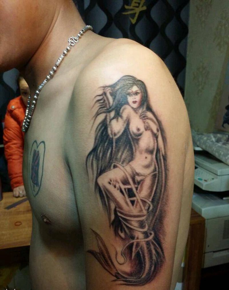 美人鱼纹身图片_肩部手臂腿部手部欧美传统习俗肖像清新写实纹身图案