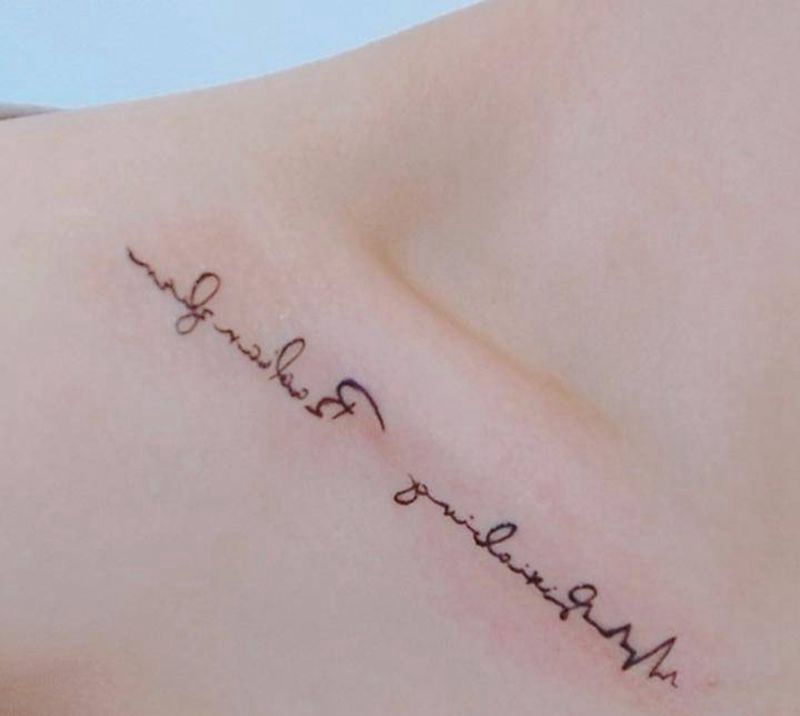 锁骨刺青纹身图片