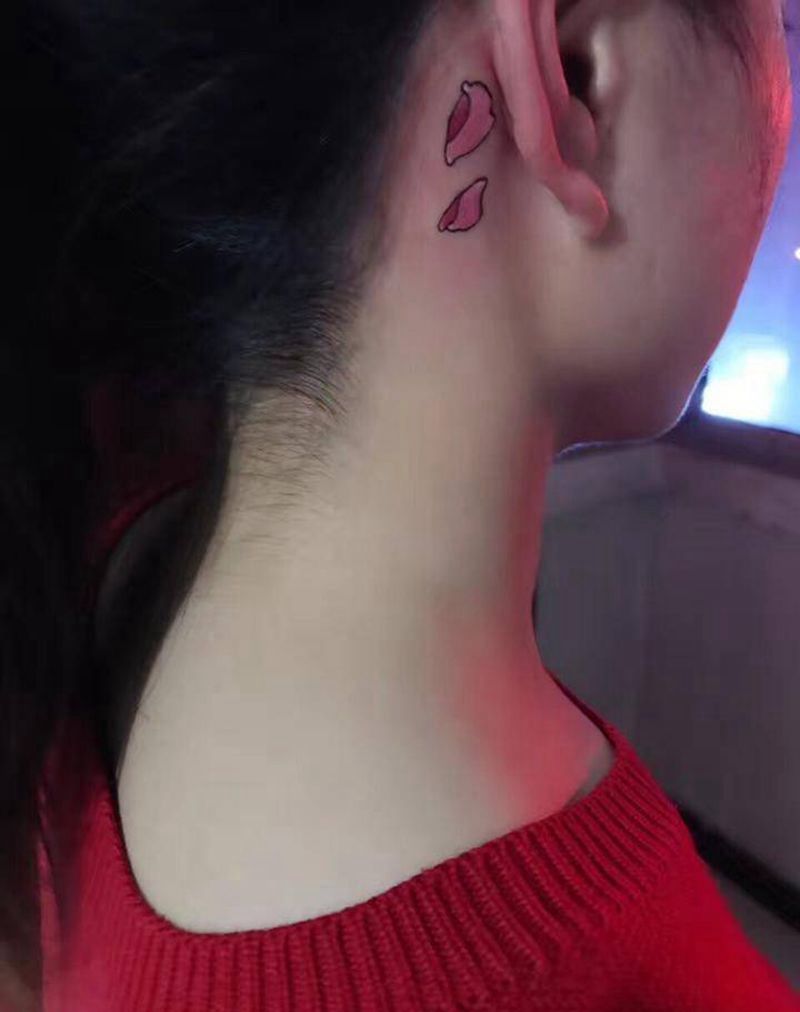 樱花,花瓣。纹身图片