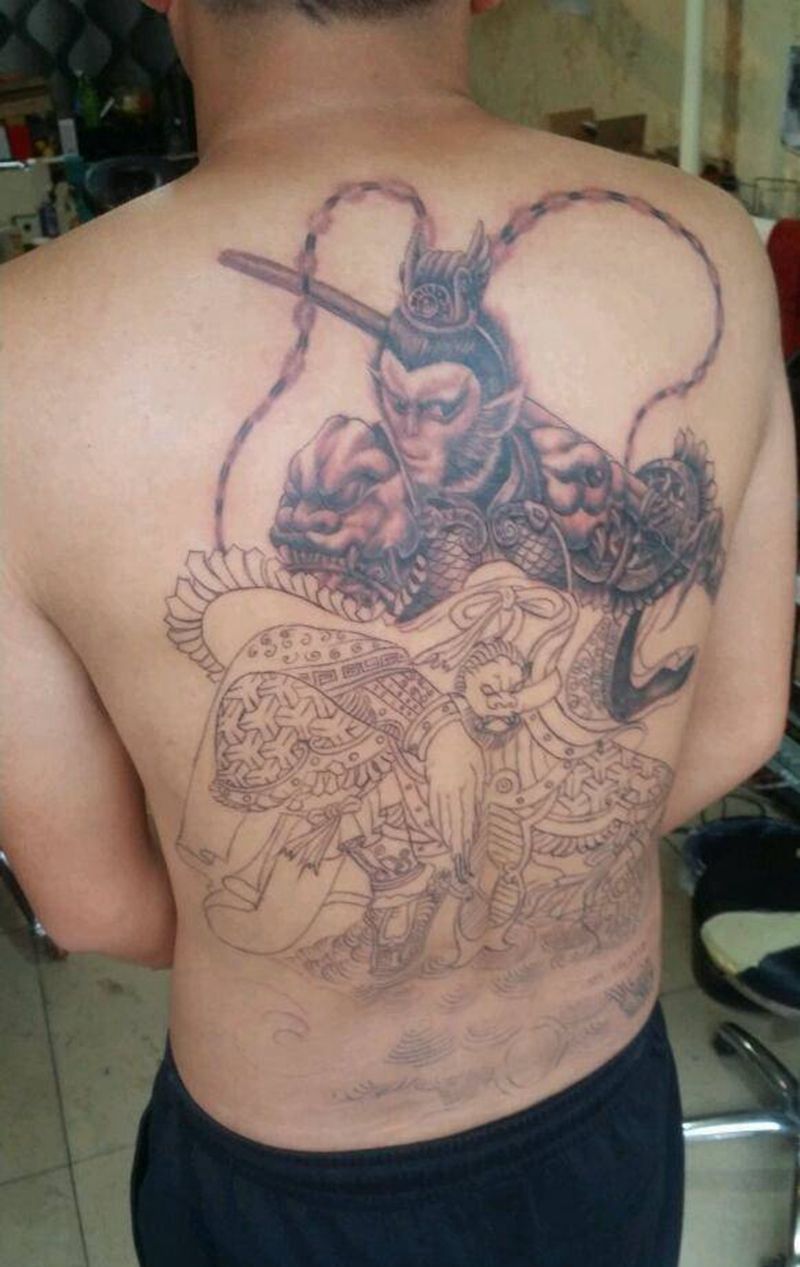 无天纹身图片_背部传统鬼神纹身图案