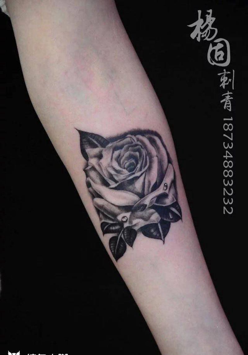 玫瑰纹身图片_成品手臂手部欧美植物静物纹身图案
