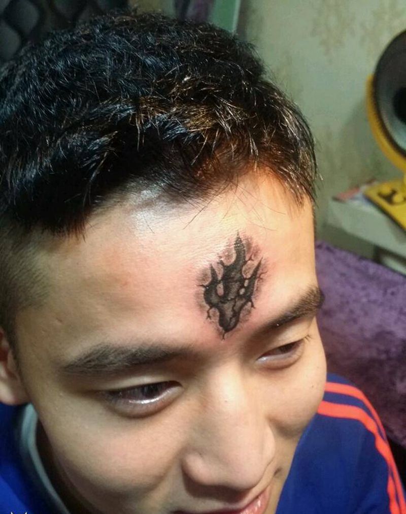 石裂火焰纹身图片_肩部腿部手部脚部传统几何原创成品纹身图案