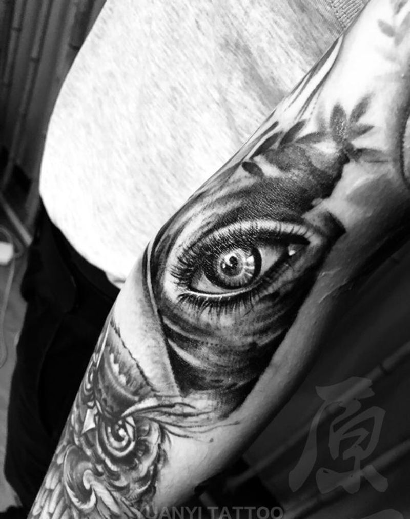 眼纹身图片_成品手臂写实欧美人物纹身图案