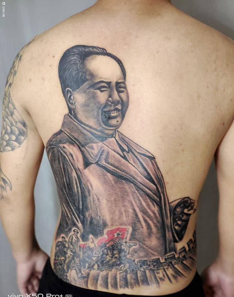 秋收起义纹身图片_背部新传统纹身图案