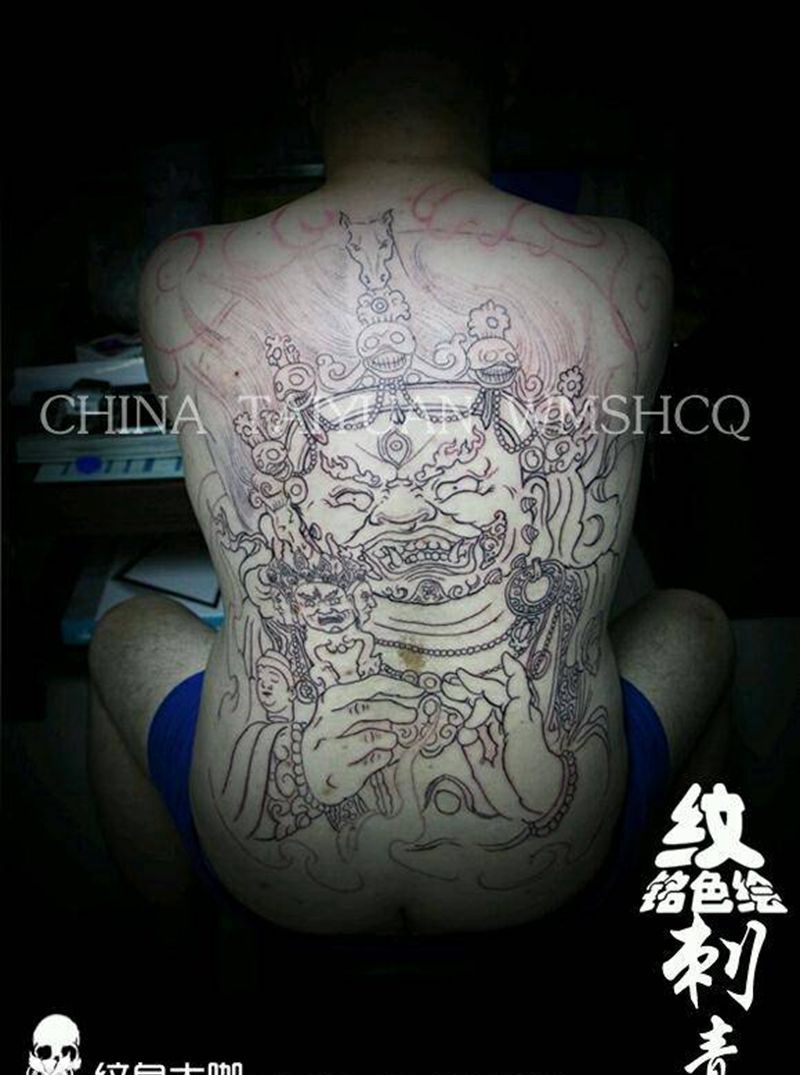 大黑天!线条效果纹身图片