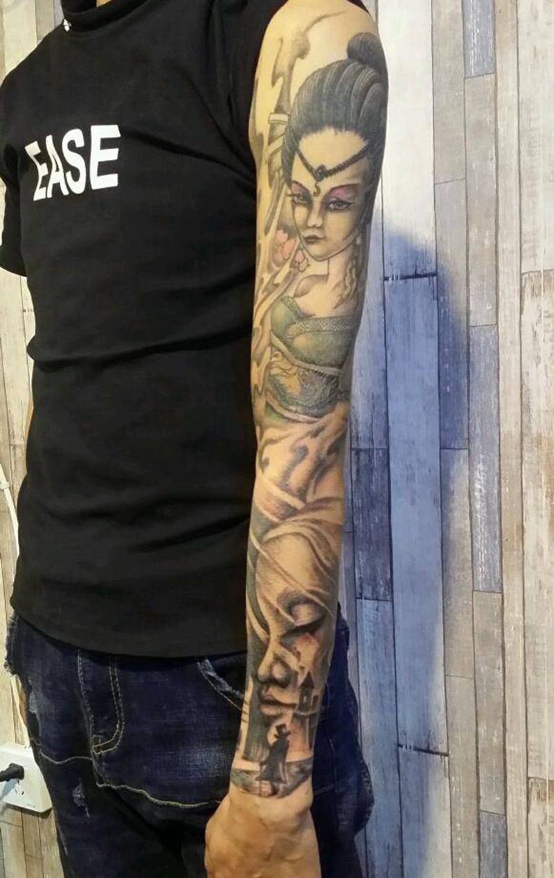 花臂纹身图片_欧美传统成品纹身图案