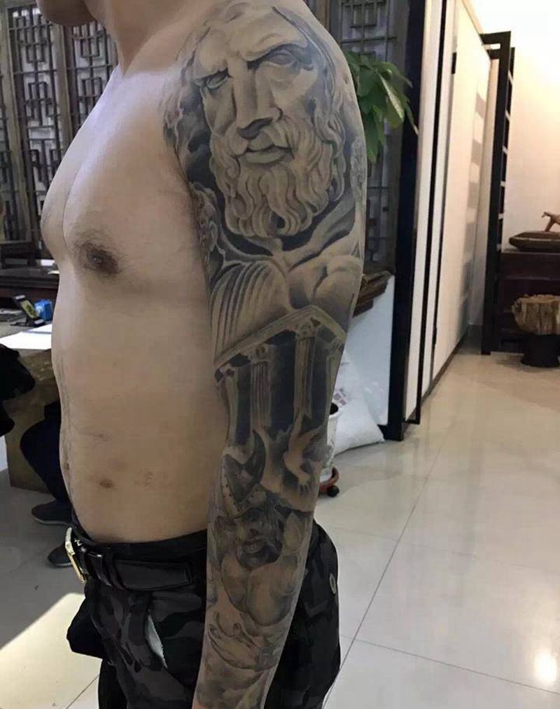 宙斯纹身图片_成品手臂欧美写实人物鬼神纹身图案