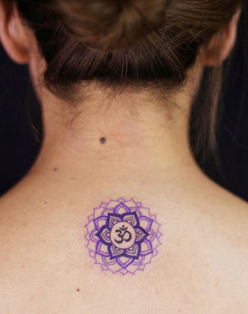 脉轮 顶轮纹身图片_颈部肩部水彩几何彩色小清新女生纹身纹身图案