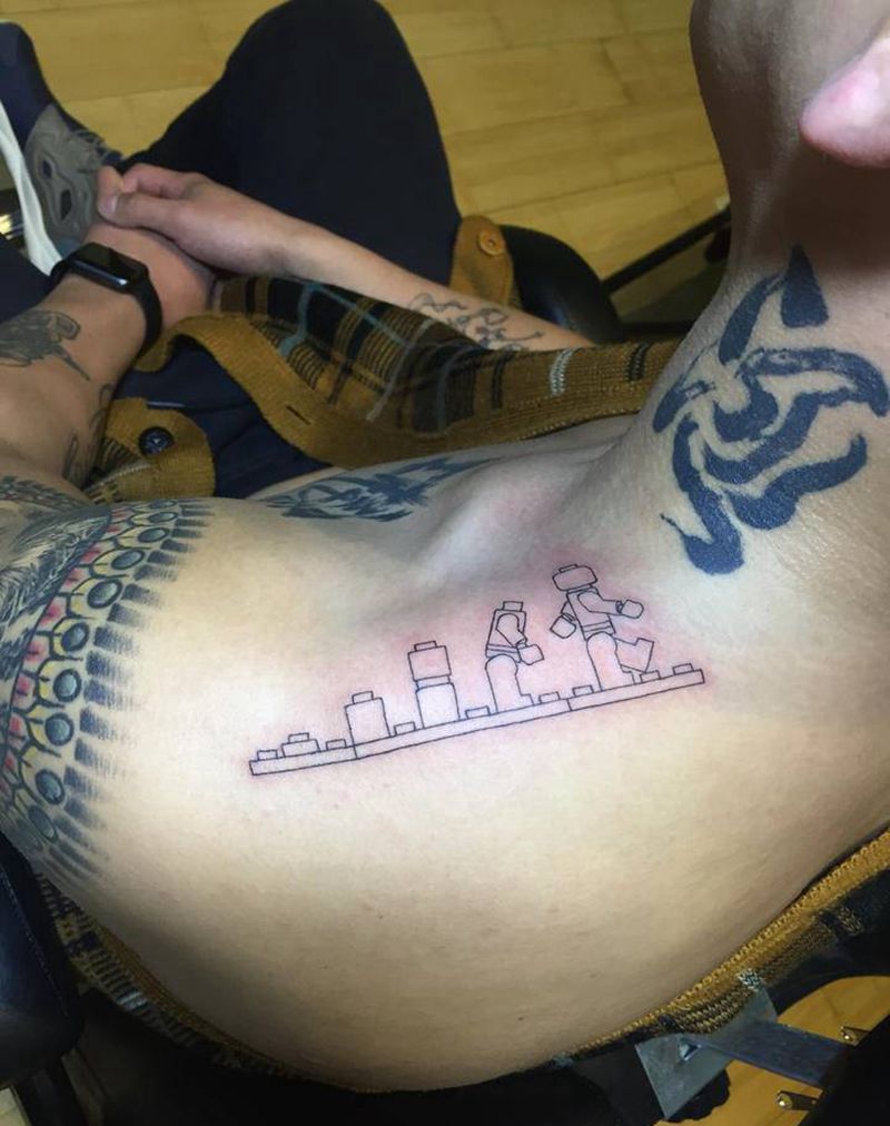几何LEGO纹身图片_肩部几何花体字乐高几何风格工业风格纹身图案