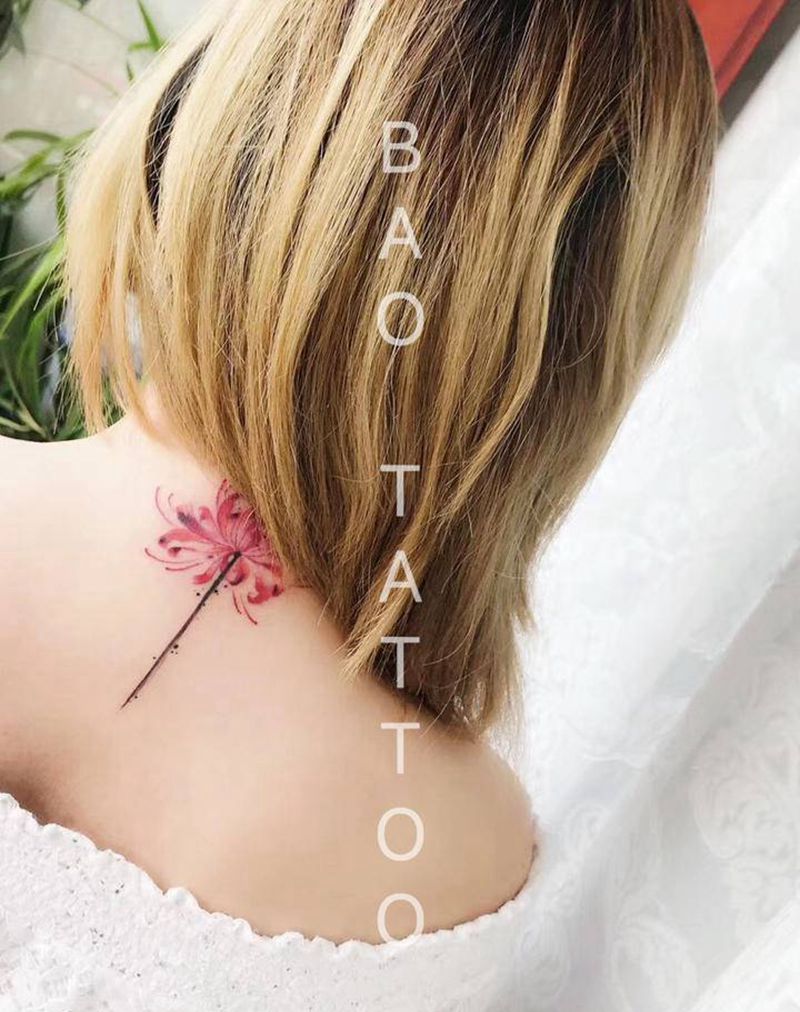 彼岸花纹身图片_背部纹身图案