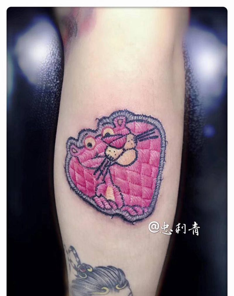 补丁小图纹身图片_手臂纹身图案