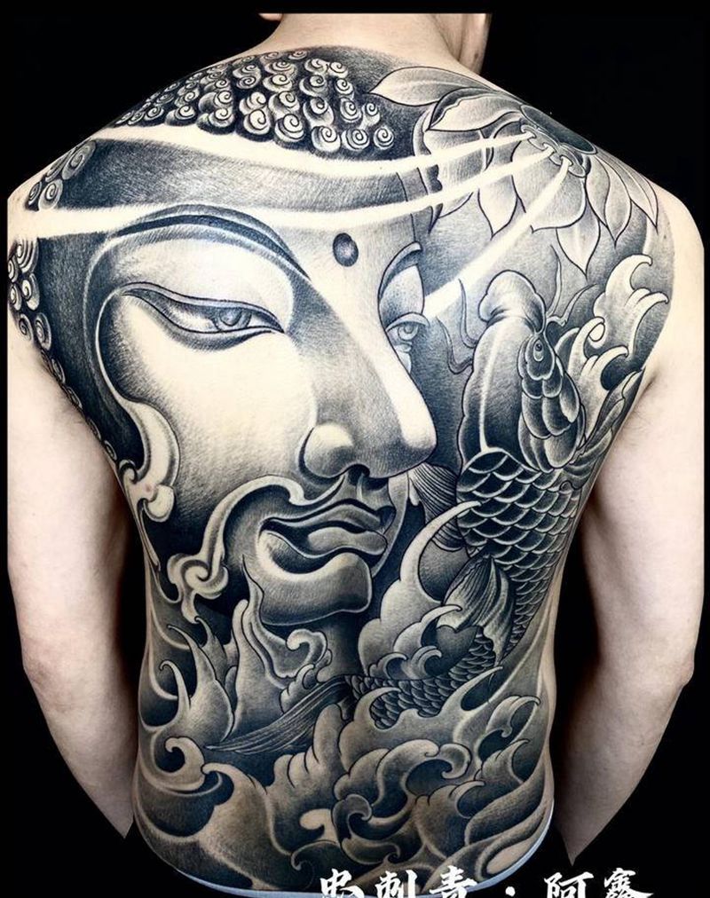 佛鱼满背纹身图片_背部纹身图案