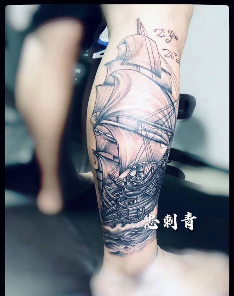 帆船⛵️纹身图片_腿部新传统欧美写实纹身图案