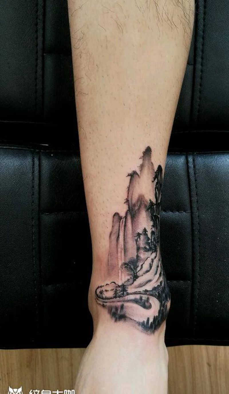 水墨山水纹身图片_腿部脚部新传统水墨纹身图案