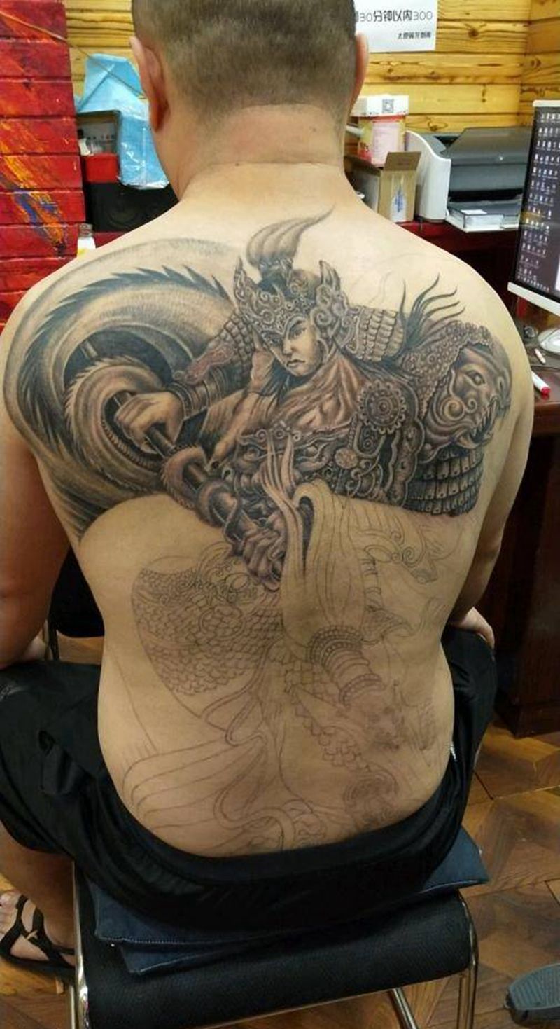 赵云纹身图片_背部动物人物鬼神成品手稿纹身图案
