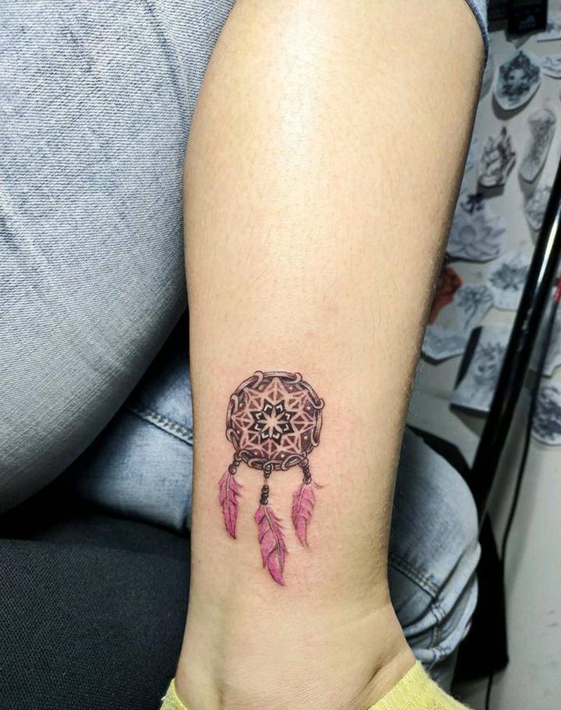 捕梦网纹身图片_腿部点刺捕梦网纹身图案