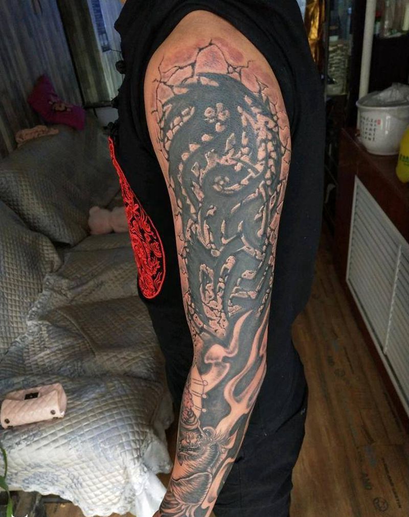 时间的记忆纹身图片_肩部手臂传统几何人物静物成品手稿纹身图案