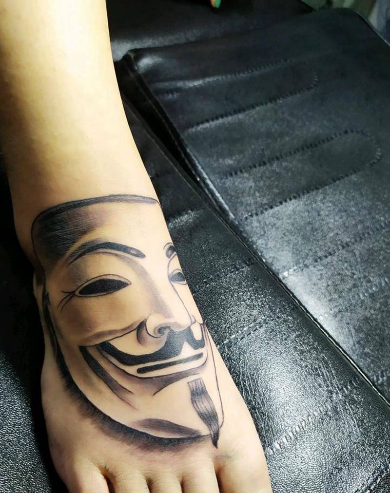 面具纹身图片_脚部欧美写实面具纹身图案