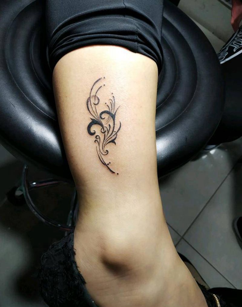 清新藤蔓纹身图片_腿部图腾纹身图案