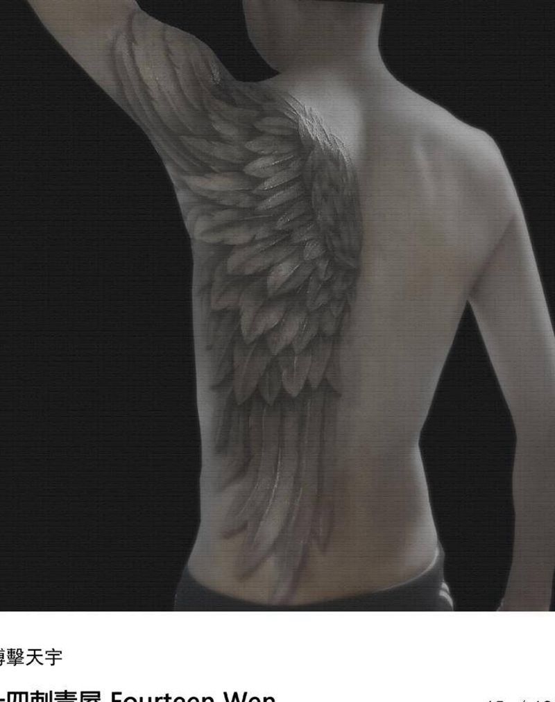 翅膀纹身图片_欧美写实纹身图案
