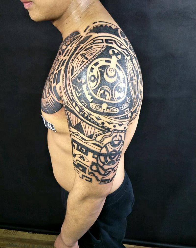 图腾半甲纹身图片_肩部胸部手臂欧美传统几何成品手稿纹身图案