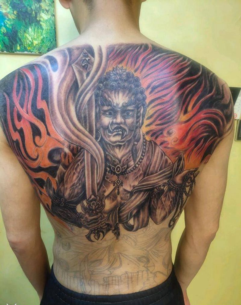 不动明王纹身图片_背部老传统纹身图案