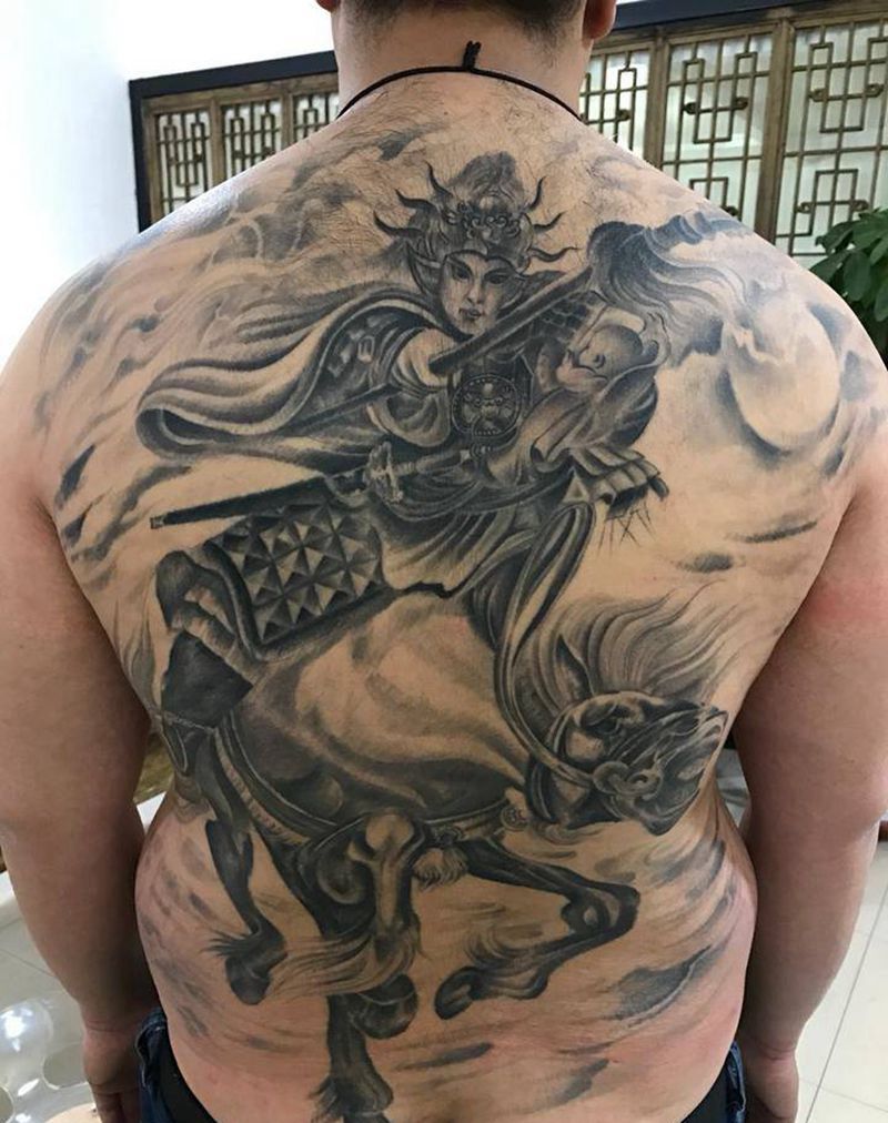 赵云纹身图片_成品背部人物传统纹身图案