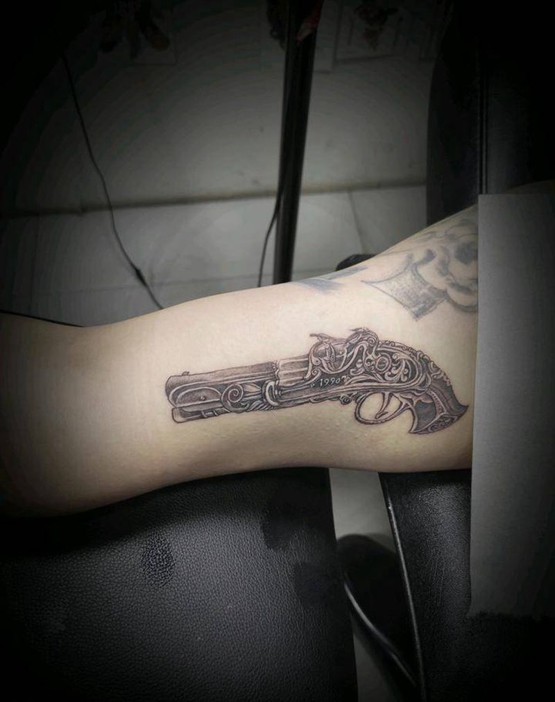 火枪纹身图片_手臂大臂内测纹身图案