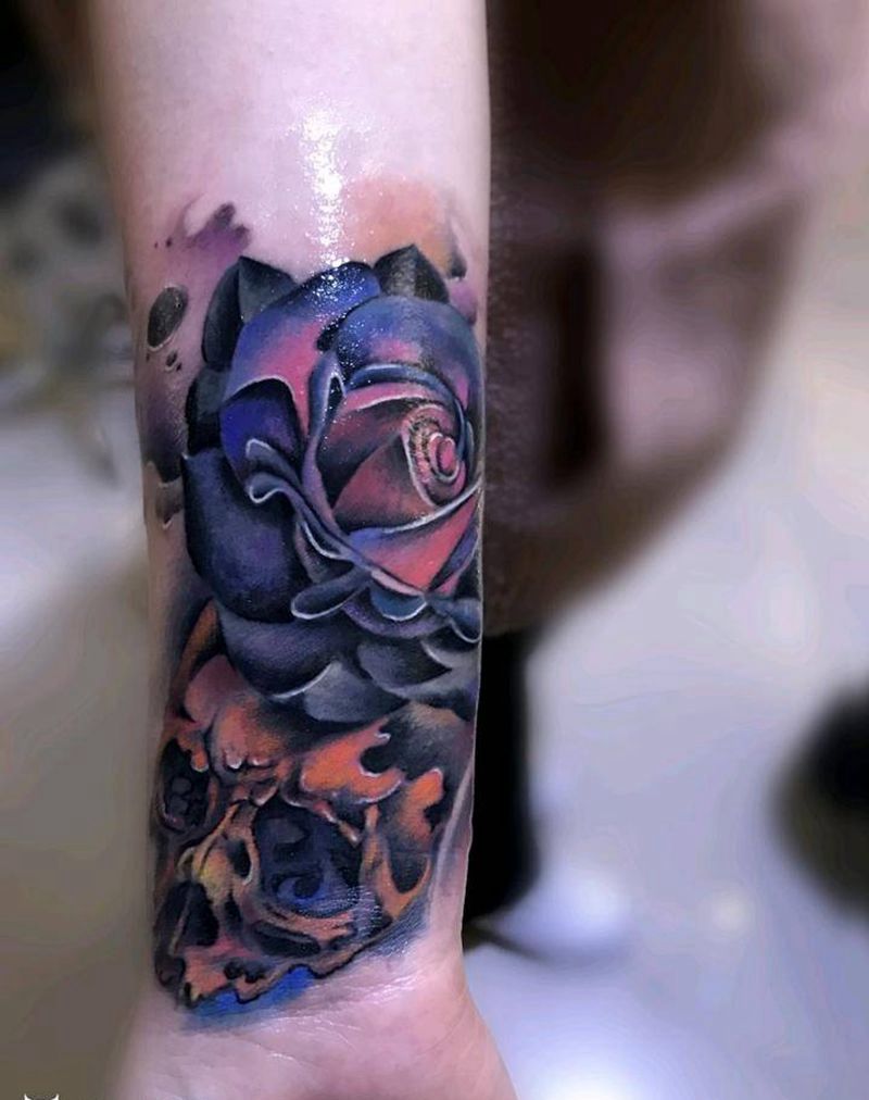 骷髅花纹身图片_手臂欧美写实纹身图案