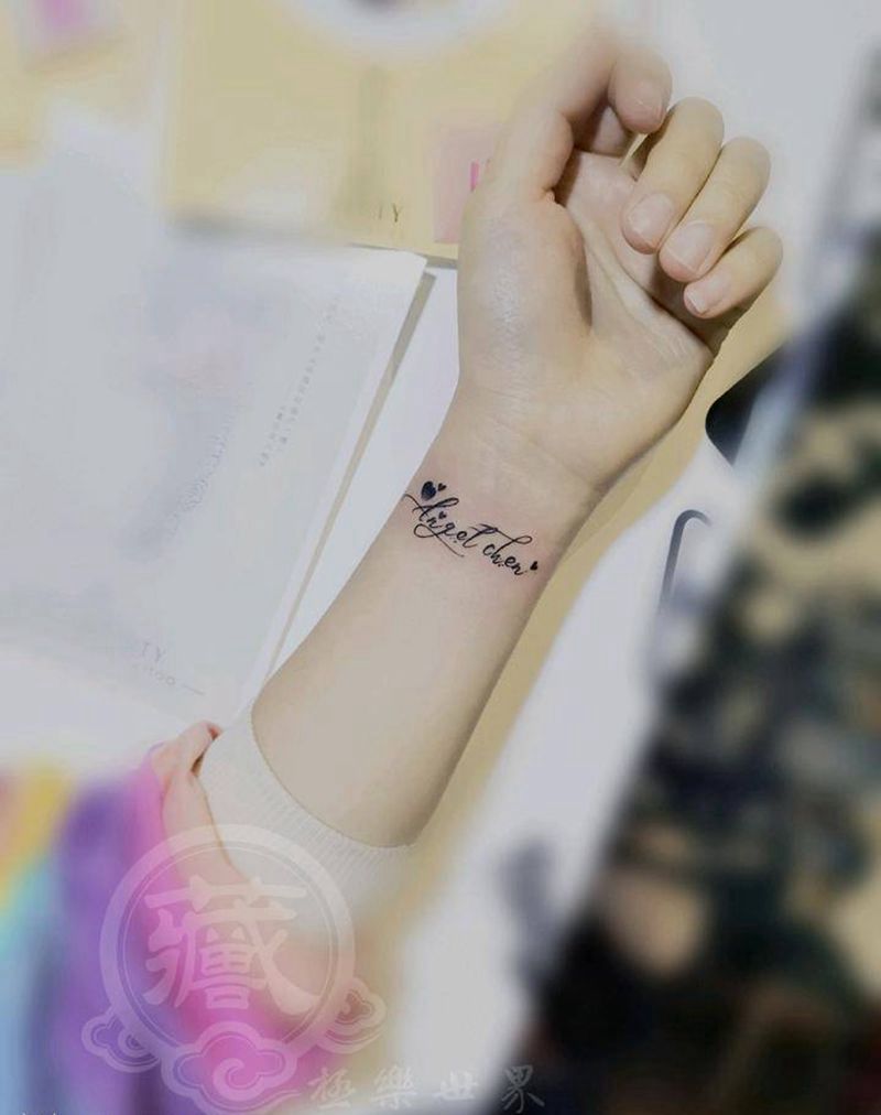 英文纹身图片_手部手臂花体字New School英文花体字小清新纹身图案