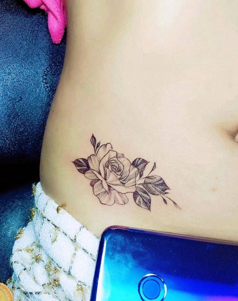 素花纹身图片_腹部点刺纹身图案