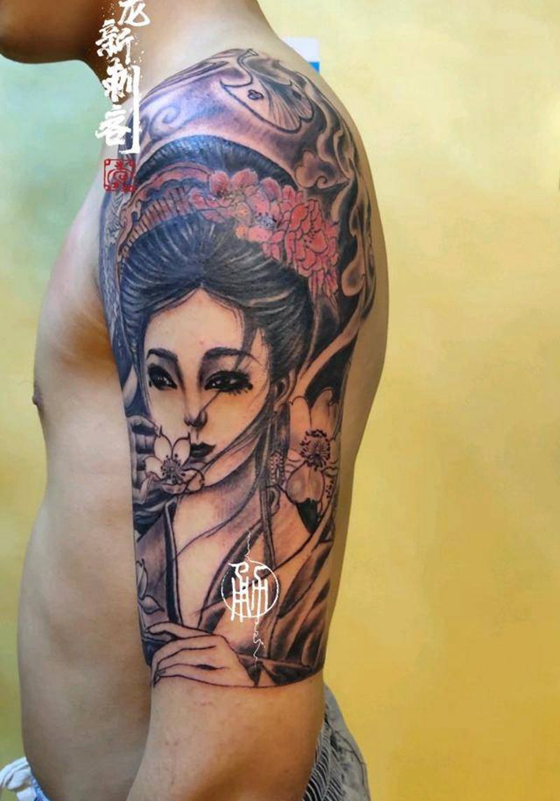 遮盖纹身作品纹身图片_手臂新传统纹身图案