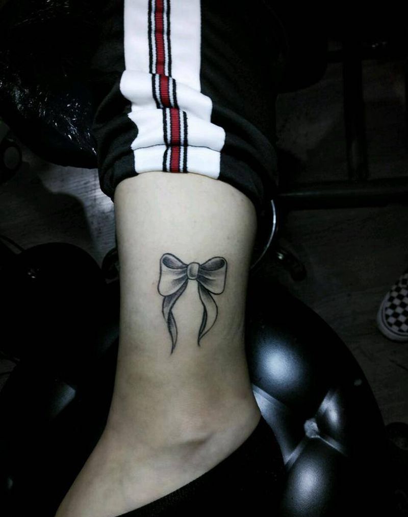 小清新纹身图片_颈部腿部清新字符静物成品纹身图案