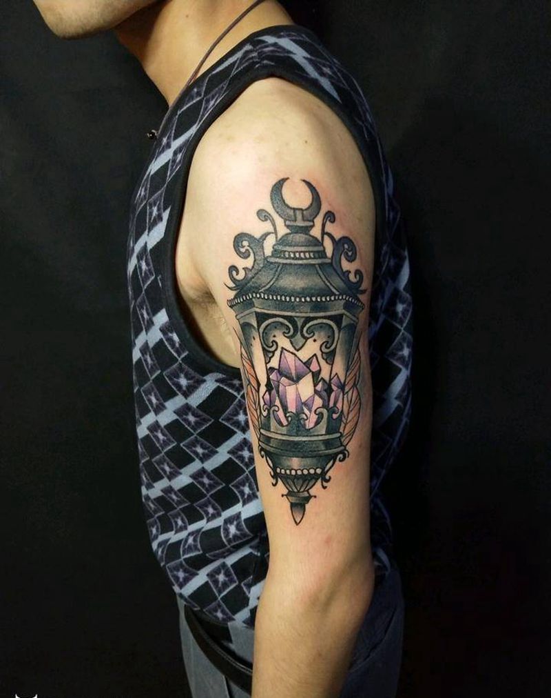 水晶灯纹身图片_手臂欧美传统静物成品手稿纹身图案