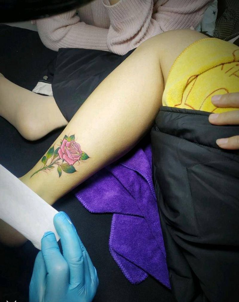 玫瑰纹身图片_腿部New School纹身图案