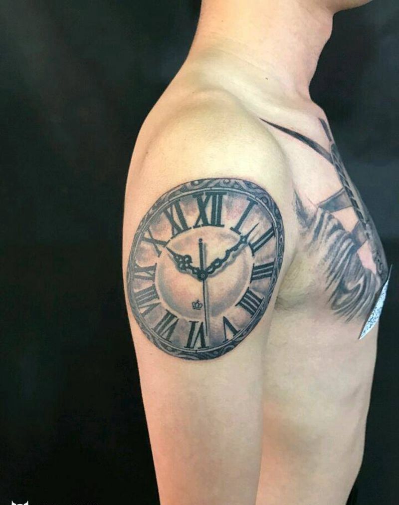 半甲自由女神纹身图片_胸部手臂欧美几何人物成品手稿纹身图案