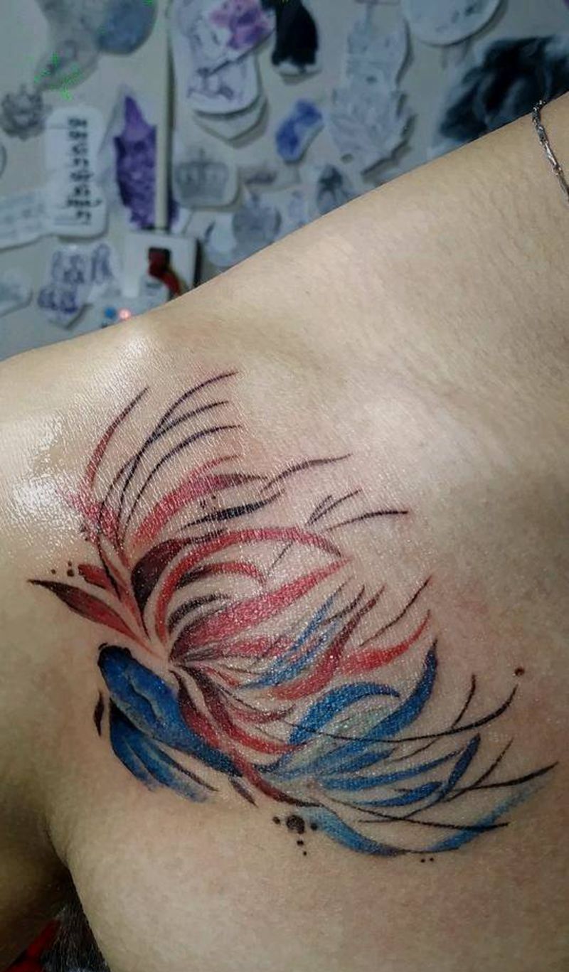 彼岸花纹身图片_胸部水彩New School纹身图案