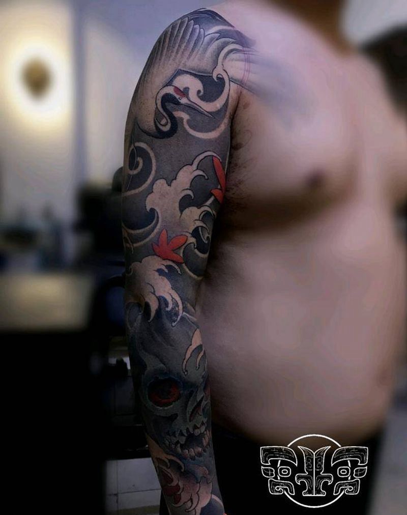 鹤纹身图片_手臂新传统纹身图案