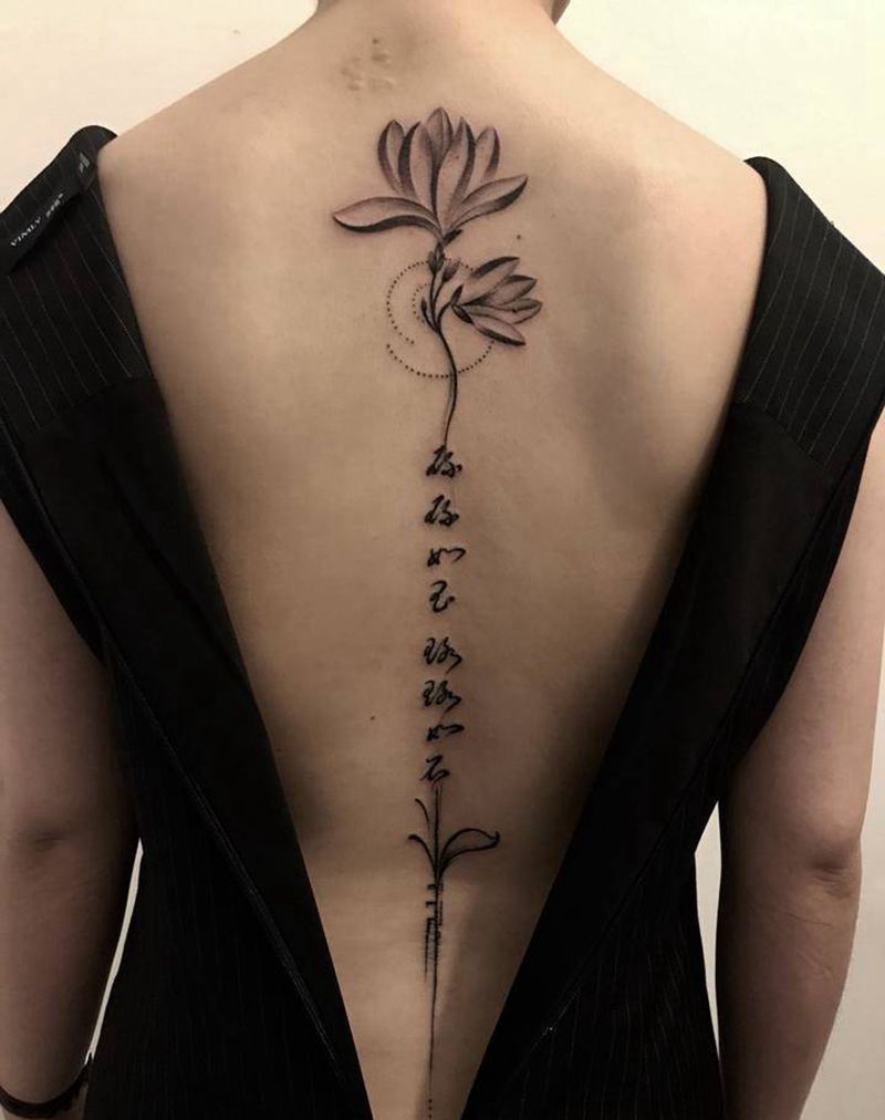 玉兰花纹身图片_背部纹身图案